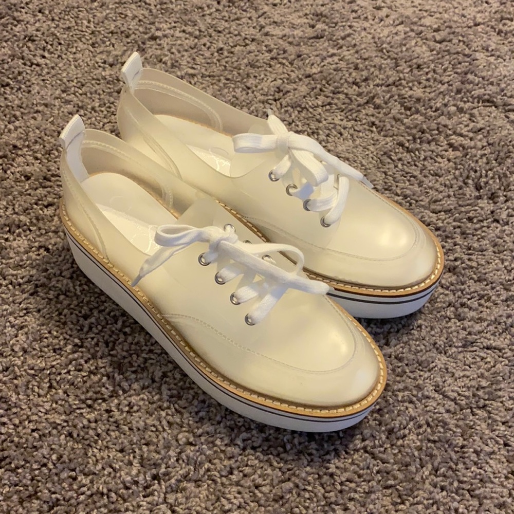 Platform sneakers